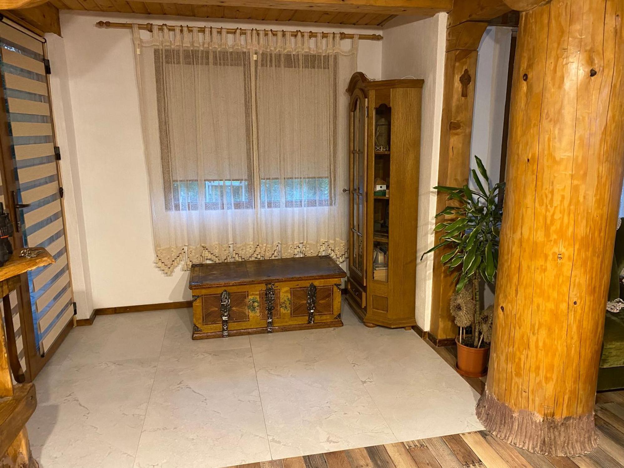 Casa Cu Sindrila Villa วาเลนี เด มุนเต ภายนอก รูปภาพ