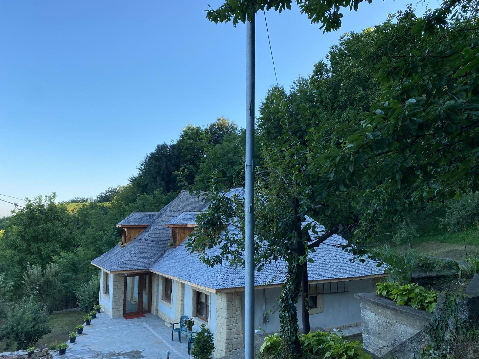 Casa Cu Sindrila Villa วาเลนี เด มุนเต ภายนอก รูปภาพ